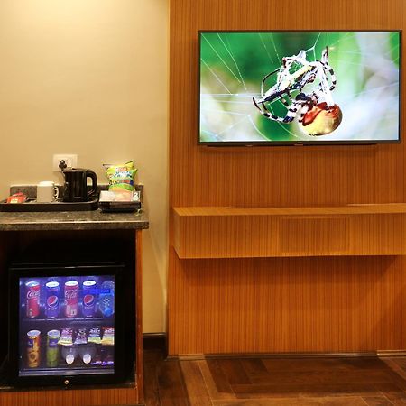 Hotel Blanco Srinagar  Ngoại thất bức ảnh