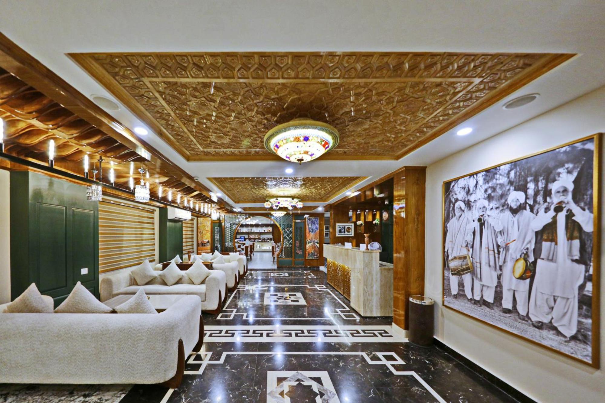 Hotel Blanco Srinagar  Ngoại thất bức ảnh