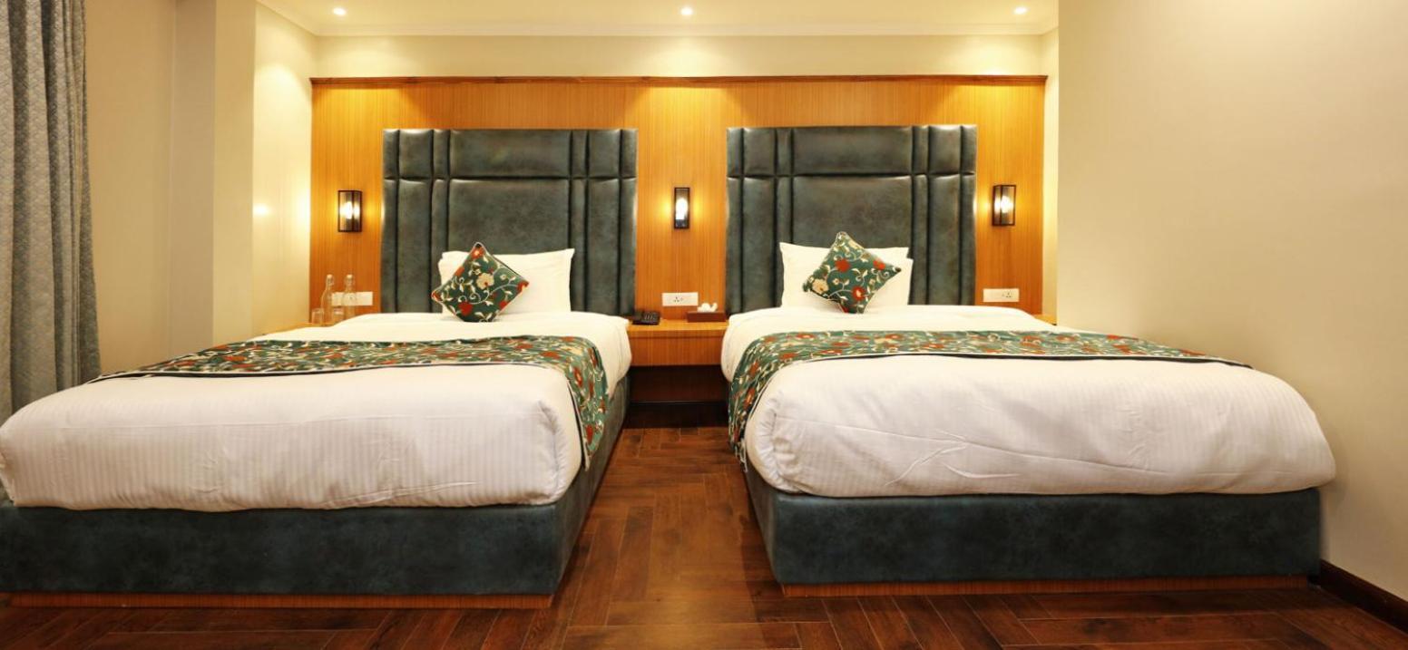 Hotel Blanco Srinagar  Ngoại thất bức ảnh