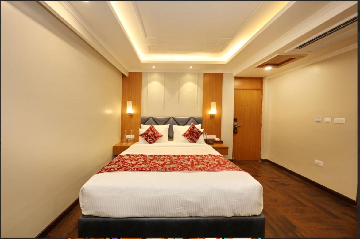 Hotel Blanco Srinagar  Ngoại thất bức ảnh