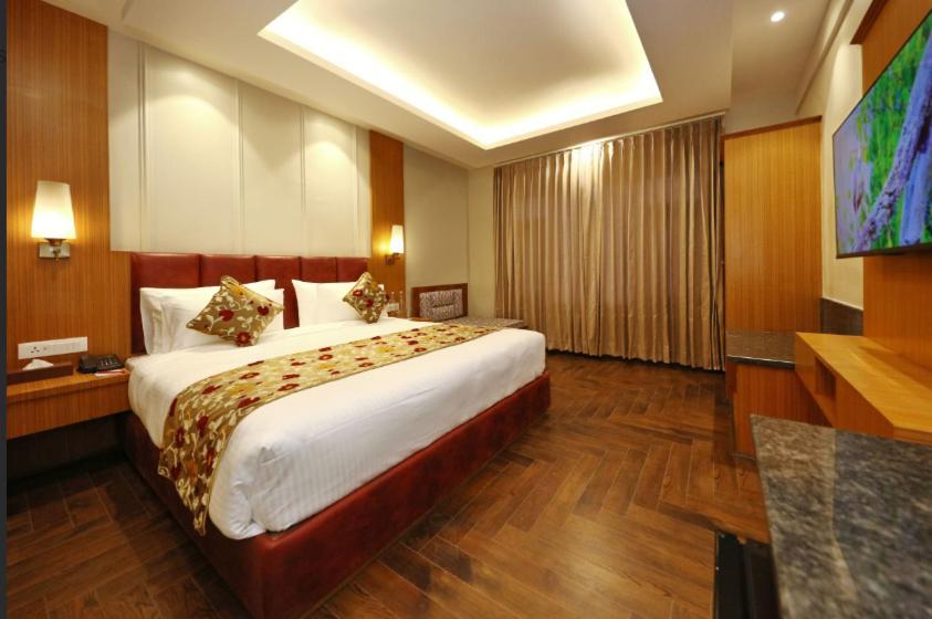 Hotel Blanco Srinagar  Ngoại thất bức ảnh